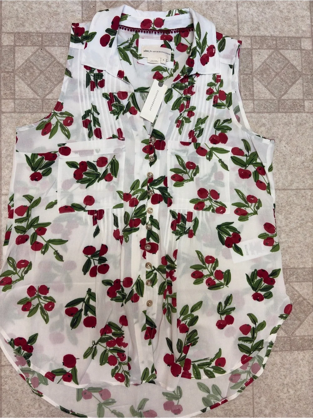 NWT Vera For Anthropologie Cherry-Print Pintuck Button Down Sleeveless Top S-Med - Picture 13 of 14